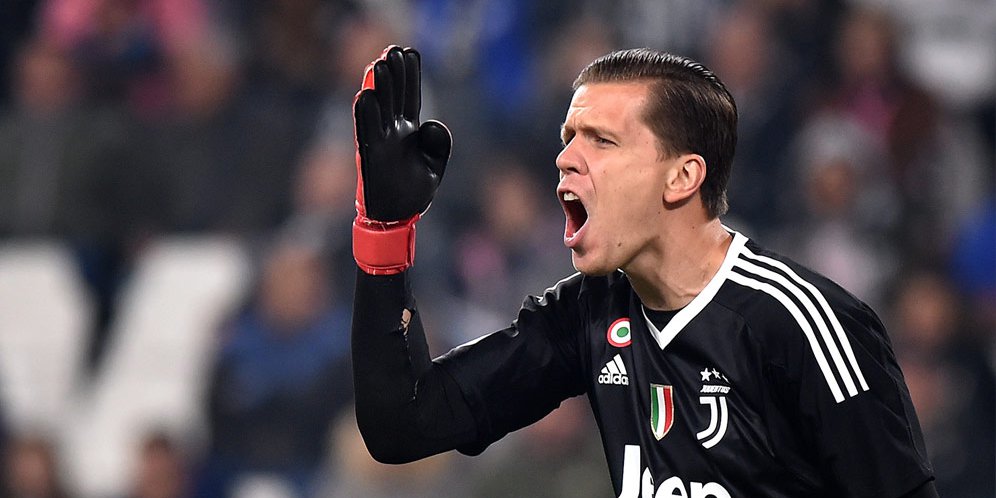 Szczesny Jadi Kiper Terbaik, Setuju?